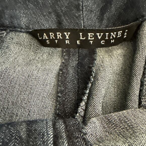 Larry Levine Classic Stretch Center Seam Wide Leg Bootcut Jeans Sz 8 Dark Denim - Picture 3 of 10